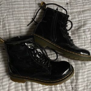 Dr. Martens Boot Shiny Black Glitter